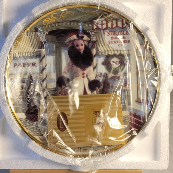 Vintage Collectible Holiday Memories BARBIE Plate 1997 Limited Edition COA - Picture 5 of 11